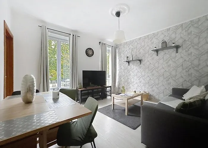 Le Paris Jusqu'a 6 Voyageurs Apartment *